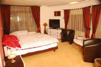 GIROC - Casa individuala spatioasa - Garaj - Demisol - Jacuzzi - foto 4