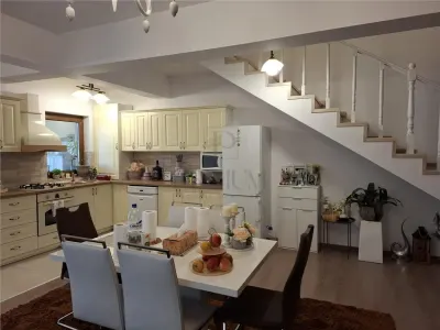 Duplex mobilat utilat - teren generos - asfalt - foto 1
