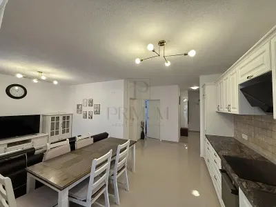 GIROC ESO - 3 Camere - Etaj 2 - LIFT - Balcon spatios - foto 3