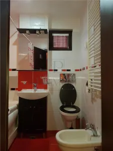 DACIA - BLOC IZOLAT - LIFT - RENOVAT - 3 cam - 2 bai - 2 balcoane - centrala proprie - clima - BOXA CF - foto 4