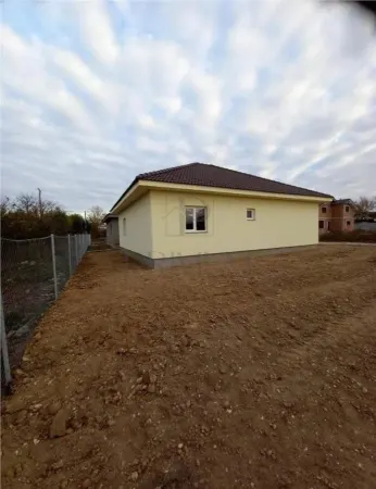 Casă 3 camere Beregsau Mare - poza 5