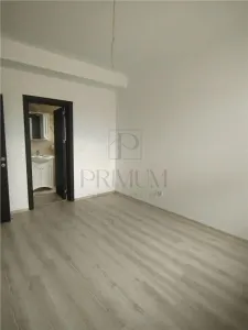 Duplex 5 camere - bucatarie inchisa - finalizat - dormitor la parter - foto 2