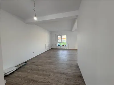 Duplex finalizat - 2 bai - langa asfalt - foto 6