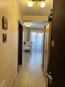 GIROC - 3 Camere - Etaj 1 - Pod cu intrare din apartament - foto 8