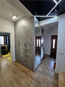 Casa individuala - zona foarte buna - suprafata mare - proiect deosebit - multiple imbunatatiri - foto 11