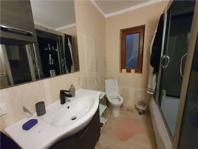 Casa individuala - zona foarte buna - suprafata mare - proiect deosebit - multiple imbunatatiri - foto 8