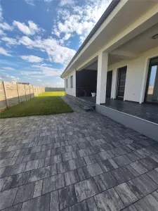 Casa individuala superba - zona linistita - bucatarie inchisa-  finisaje premium - foto 2