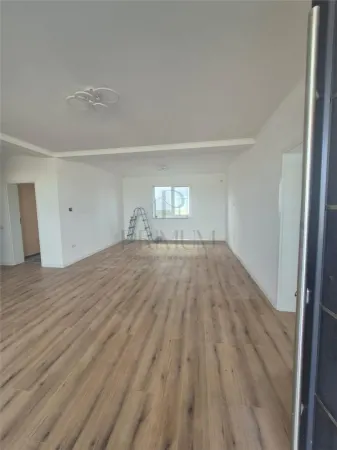 Casă 4 camere Moșnița Nouă - poza 3