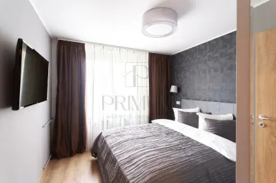 CENTRAL - ETAJ 5 - BLOC IZOLAT - LIFT - 3 CAMERE - clima - RENOVAT - BOXA CF - foto 11