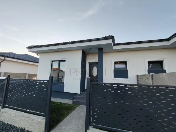 Casă 3 camere Moșnița Nouă - poza 7