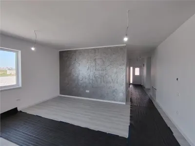 CASA INDIVIDUALA - GATA DE MUTAT - ZONA POPULATA - foto 4