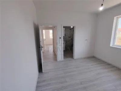 CASA INDIVIDUALA - GATA DE MUTAT - ZONA POPULATA - foto 7