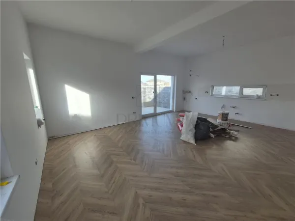 Casă 4 camere Moșnița Nouă - poza 14