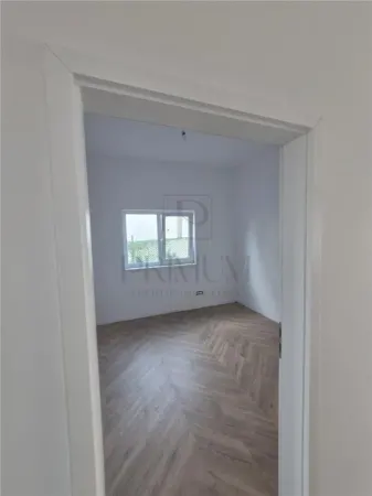 Casă 4 camere Moșnița Nouă - poza 3