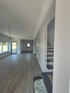 DUPLEX DESPARTIT - ZONA FOARTE BUNA- FINISAJE TOP - foto 13