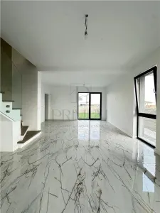 GIROC - Duplex separat - 4 Camere - Finisaje premium - Giroc
