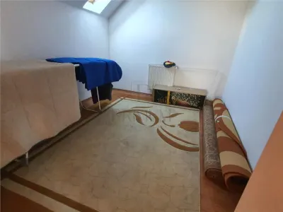 FREIDORF, CASA DECOMANDATA CU 7 CAMERE, 5 DORMITOARE, 3 BAI, BUCATARIE INCHISA SI SPATII DE DEPOZITARE - foto 11