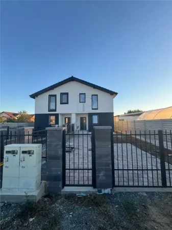 Casă 4 camere Moșnița Nouă - poza 1
