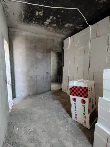 Duplex 5 camere - bucatarie inchisa - dormitor la parter - terasa mare - foto 14