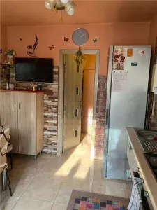 SOARELUI - ETAJ 3 - CENTRALA PROPRIE - CLIMA - 3 CAMERE - 2 BAI - 2 BALCOANE - foto 5