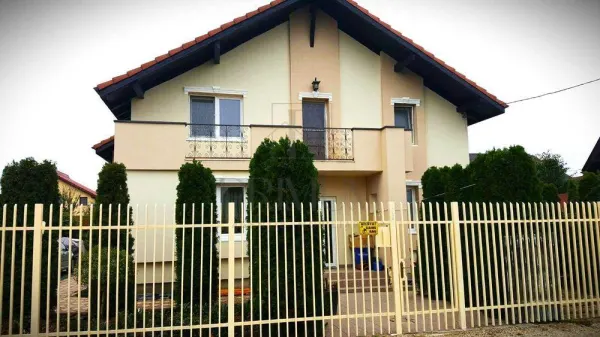 Casă 5 camere Moșnița Nouă - poza 1