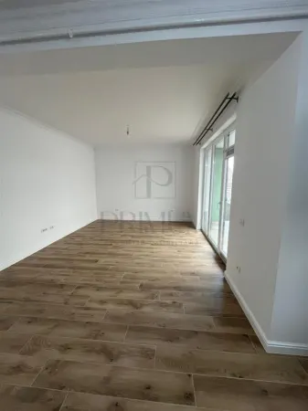 Apartament 4 camere Dumbrăvița - poza 2