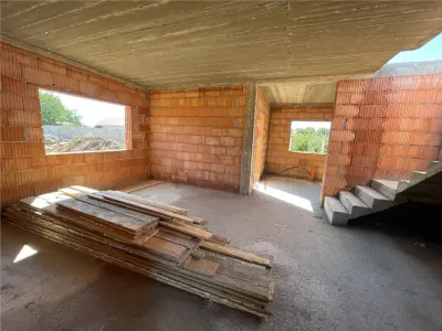 Duplex toate utilitatile - personalizare interioara - zona buna - foto 8