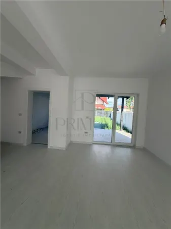 Casă 4 camere Moșnița Nouă - poza 4