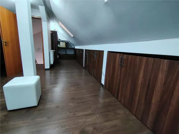 Casă 6 camere Moșnița Nouă - poza 11