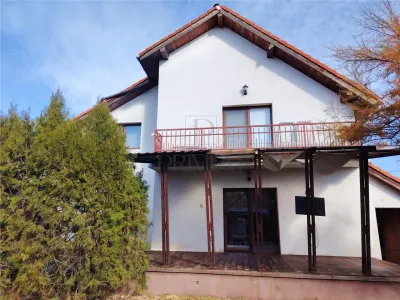 Casa individuala - 6 camere - locatie excelenta - 220 mp utili - garaj - foto 4