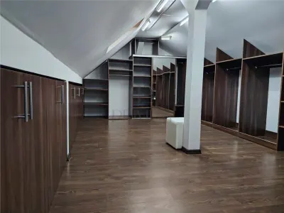 Casa individuala - 6 camere - locatie excelenta - 220 mp utili - garaj - foto 10