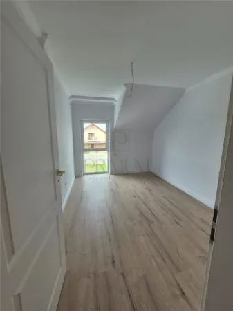 Casă 4 camere Moșnița Nouă - poza 16