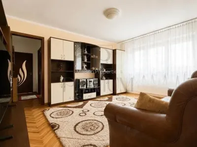 DACIA - BLOC IZOLAT - 4 CAMERE -  CENTRALA PROPRIE - CLIMA - RULOURI - BOXA CF - foto 2