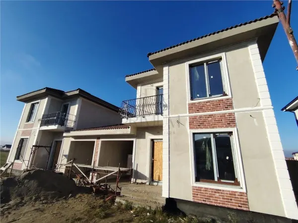 Casă 5 camere Moșnița Nouă - poza 1
