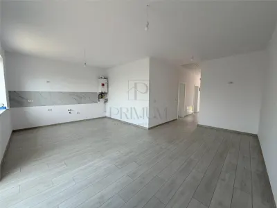 Duplex pe plan - zona linistita - personalizare interioara - foto 2
