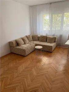 SOARELUI - ETAJ 3 - BLOC IZOLAT - 3 CAMERE - 2 BAI - 2 BALCOANE - CENTRALA PROPRIE - foto 5