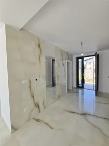 GIROC - CASA INDIVIDUALA - GARAJ - TOATE UTILITATILE - ZONA EXCELENTA - TOATE UTILITATILE - foto 3