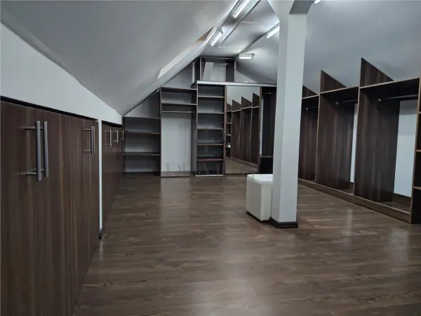 Casă 5 camere Moșnița Nouă - poza 8