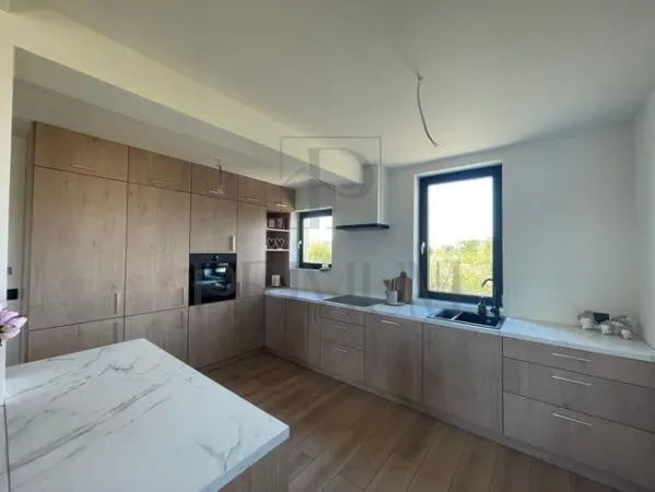 Casă 6 camere Moșnița Nouă - poza 16