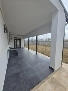 Casă Nouă - Parter - Ghiroda -  Lux și Confort la Cheie - foto 2