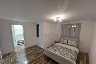 Zona Freidorf- 5 camere- dormitor la parter - foto 9