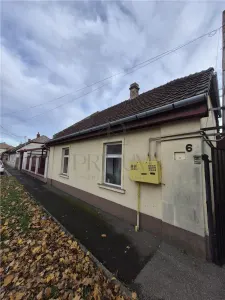 Oportunitate in Timisoara - 880mp teren - doua case - ideal  locuinta - investitie sau doua familii - Timisoara