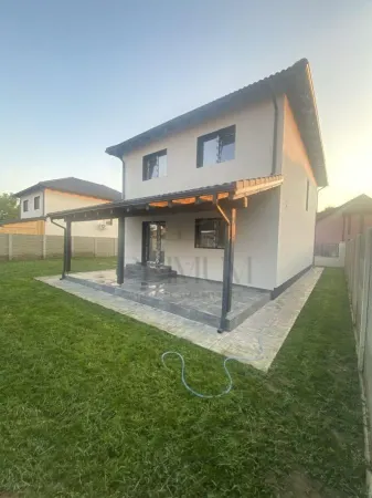 Casă 4 camere Utvin - poza 2