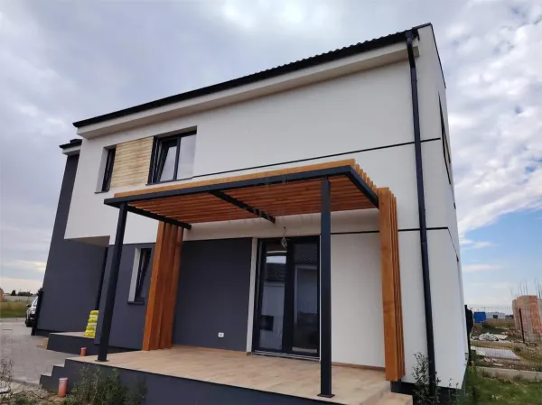 Casă 5 camere Moșnița Nouă - poza 1