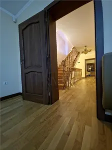 LUNEI - Duplex intreg - 2 Garaje - Teren 555 MP - foto 7