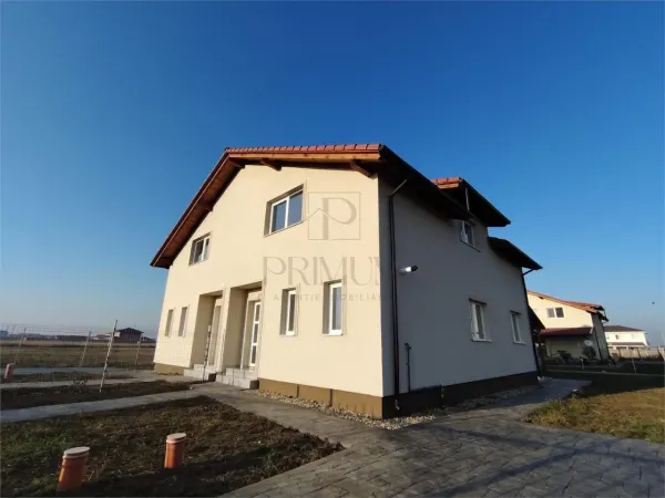 Casă 4 camere Moșnița Nouă - poza 2