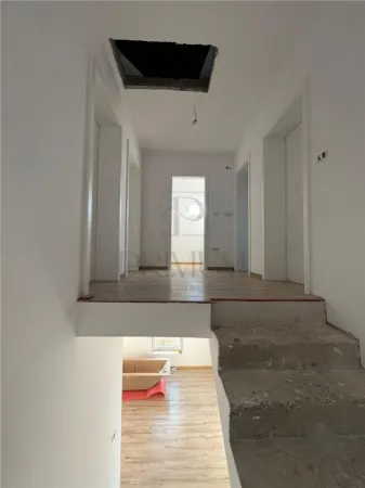 Casă 4 camere Moșnița Nouă - poza 11