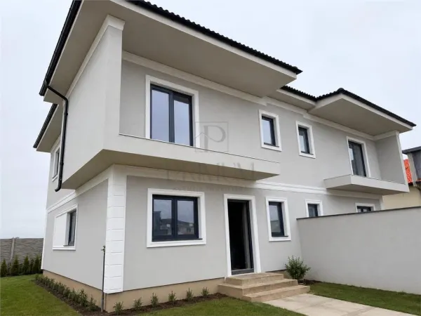 Casă 4 camere Moșnița Nouă - poza 1