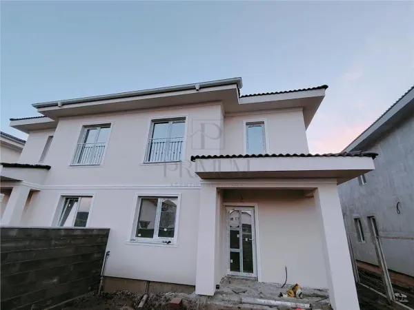 Casă 4 camere Moșnița Nouă - poza 1