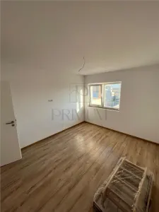 Duplex modern - bucatarie separata - zona in plina dezvoltare - foto 9